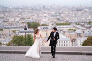 Kiss me in Paris