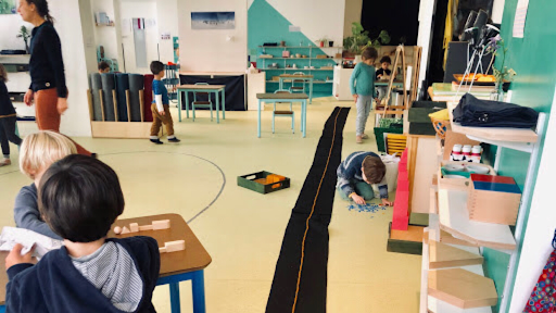 École Bilingue Montessori - Jeunes Pousses