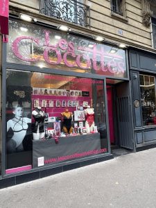 SEX-SHOP PIGALLE LOVE STORE WOMANIZER SEX TOYS