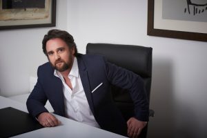 Dr Bouhanna Eric - Spécialiste en greffe capillaire